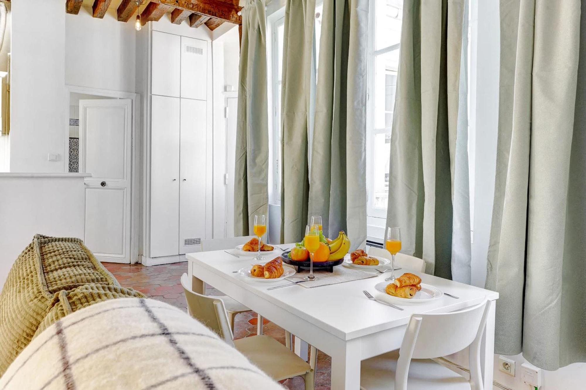 Heart Of The Latin Quarter - 1br - Vacation